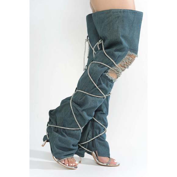 NWT~CAPE ROBBIN NOBU - BLUE BLUE 5.5- ALL OFFERS / COUNTEROFFERS WELCOME - Picture 4 of 7